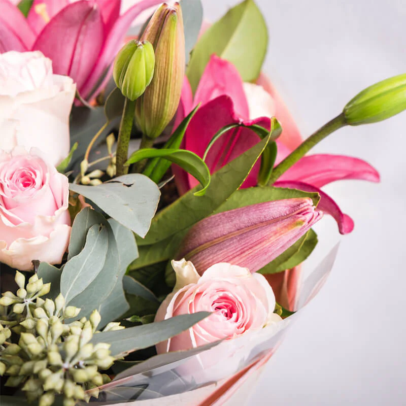 Lily-and-Rose-Bouquet-TH4_800x