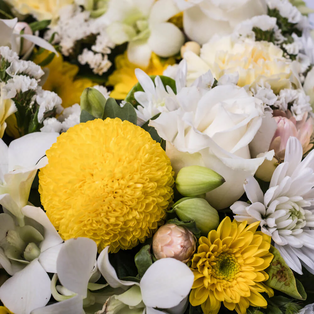 White-and-Yellow-Wreath-Main-th3_1000x